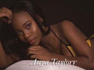 Anya_Taylorr