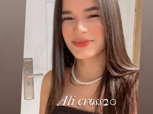 Ali_cross20