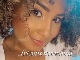 Artemisabrownkm
