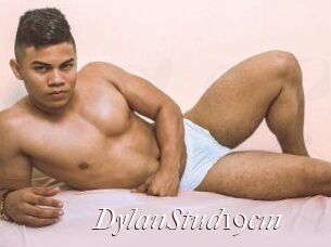 DylanStud19cm