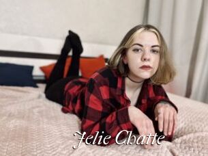 Jelie_Chatte