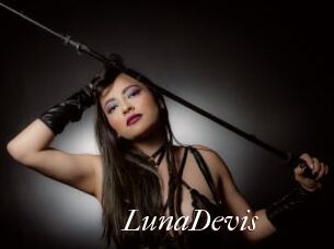 LunaDevis