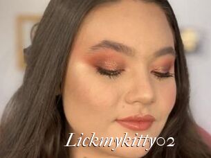 Lickmykitty02