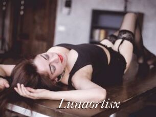 Lunaortisx
