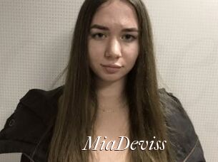 MiaDeviss