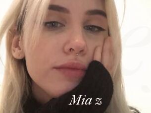 Mia_z