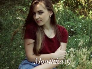 Monikka19