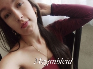 Meganbleid