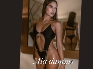 Mia_damms