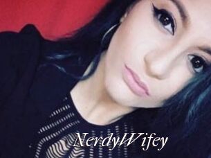NerdyWifey