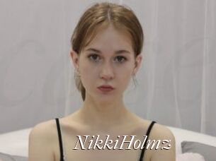 NikkiHolmz