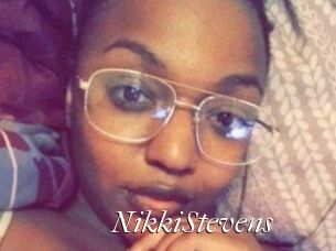 Nikki_Stevens