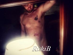 RiskiB