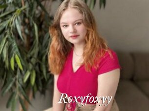 Roxyfoxyy
