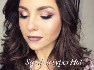 SandraSyperHot