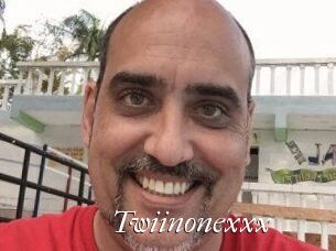 Twiinonexxx