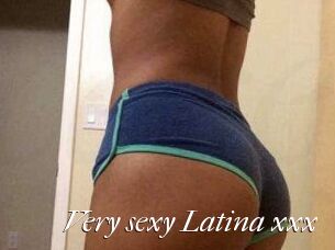 Very_sexy_Latina_xxx